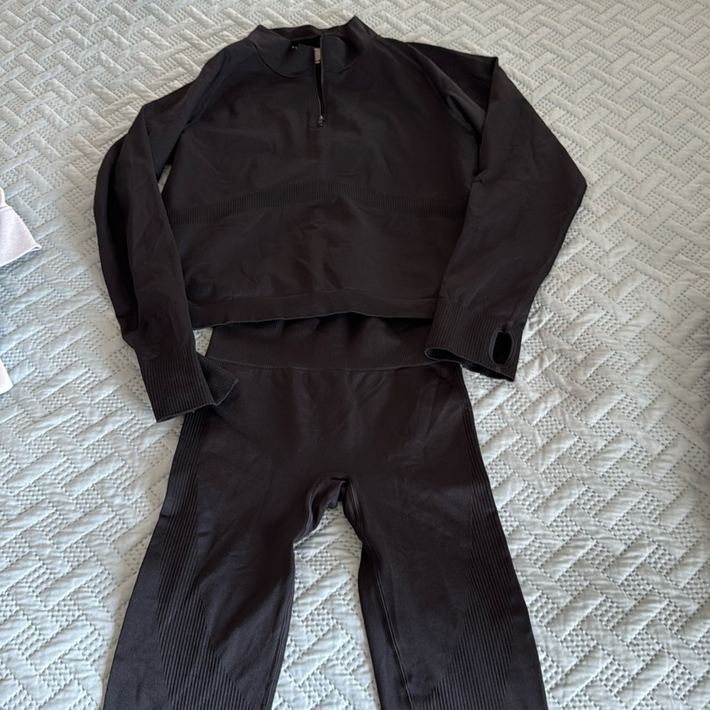 Vs pink active suit